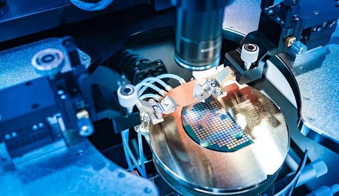 中国科学家取得突破国产40年攻克真激光技术跻身第一梯队！