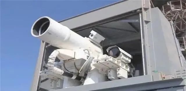 中国激光武器核心技术垄断全球!美国只能干着急苦研15年未果(图2) 中国激光武器核心技术垄断全球!美国只能干着急苦研15年未果(图2)