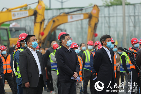 总投资18657亿武汉100个重大项目集中开工(图3) 总投资18657亿武汉100个重大项目集中开工(图3)