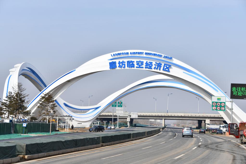 沿着高速看中国丨京津塘高速公路：铸造北方“黄金通道”