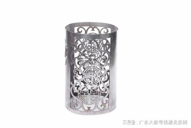 小型圆管激光切割机：精细加工的微型巨人