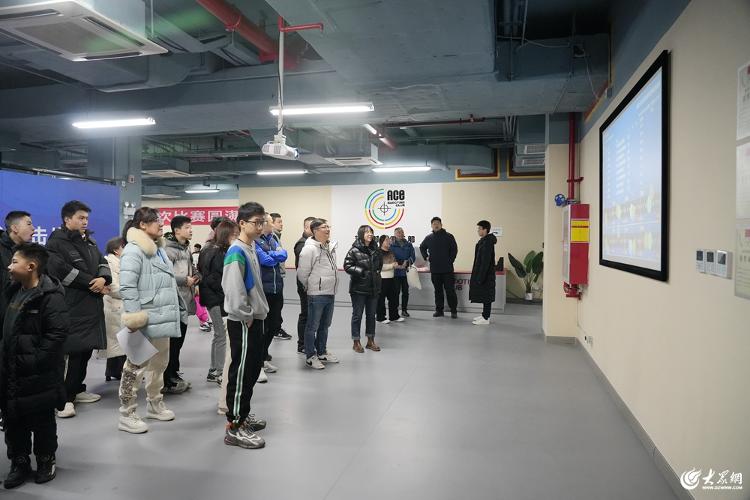 山东青岛：400余人共赴U系列激光射击比赛之约(图4)