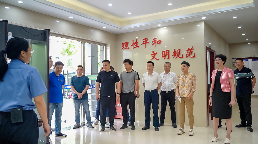 争优争先争效霞浦县检察院与县工商联召开护航民营经济发展工作座谈会(图6)