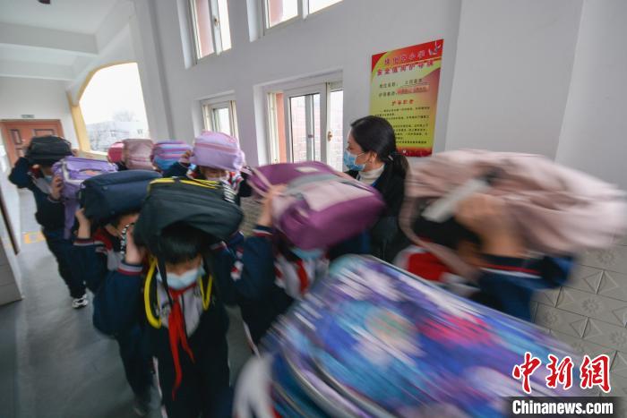 全国中小学生安全教育日：河北小学生开展地震应急疏散演练(图5)
