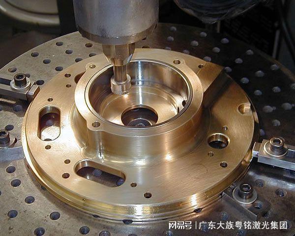 镭射金属激光切割机：加工未来制造的精密之光(图7)
