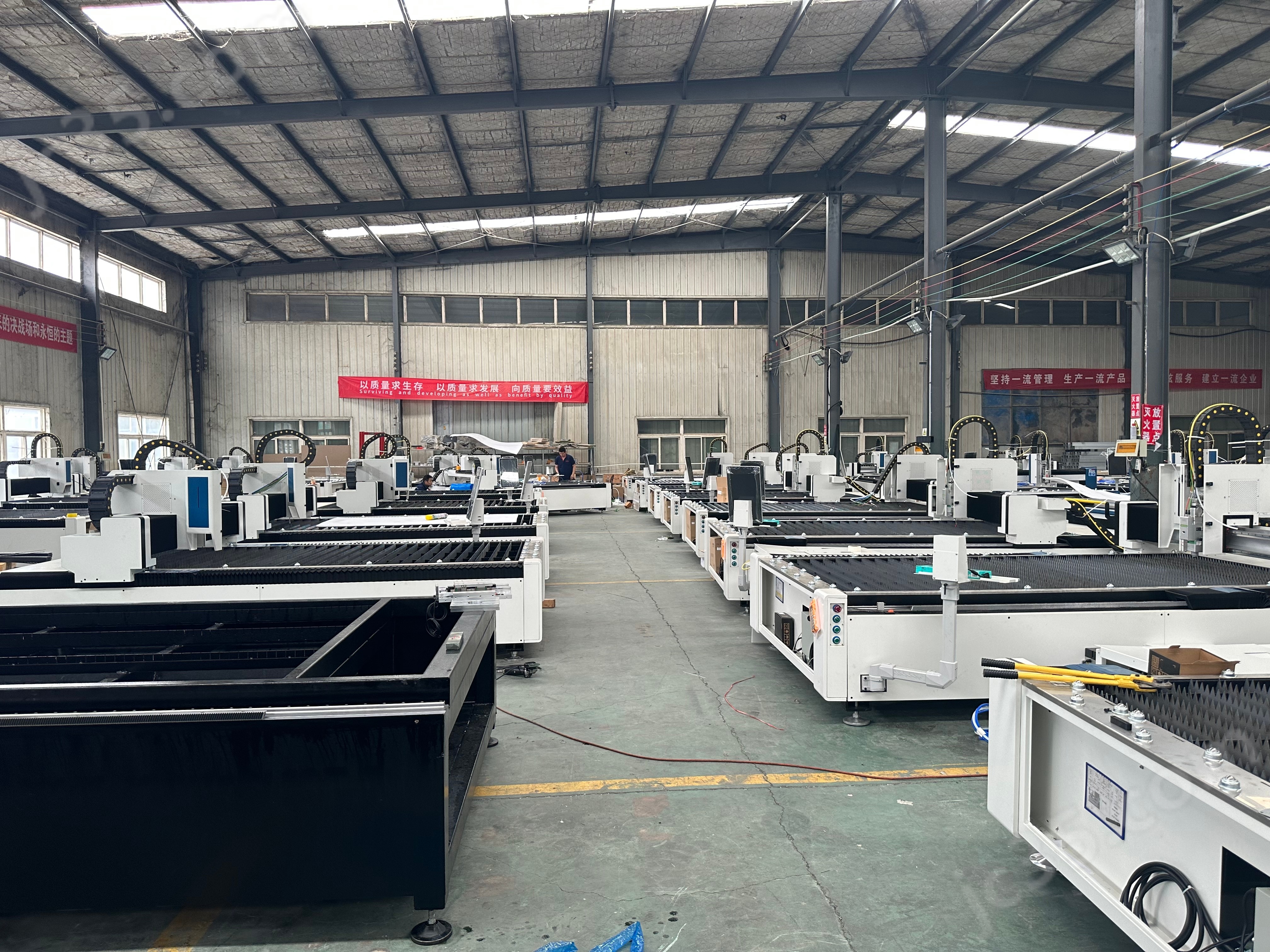 XWD光纤激光工业数控精密金属激光切管机