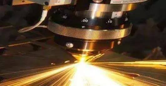 重大突破！美国激光武器技术已经落后中国即将取代美国位置？