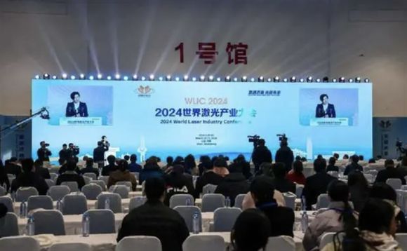 逐“光”前行 “中国激光第三极”是怎样炼成的？