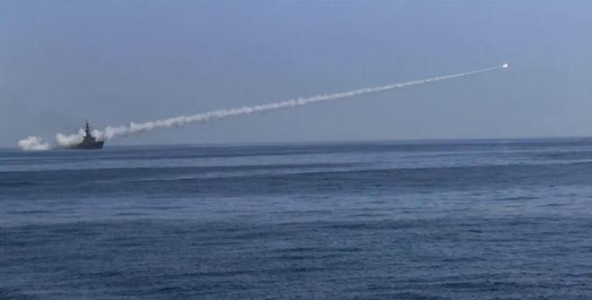 中国武器不行?印媒宣称4艘中国造F-22P护卫舰趴窝巴铁揭露真相(图4) 中国武器不行?印媒宣称4艘中国造F-22P护卫舰趴窝巴铁揭露真相(图4)
