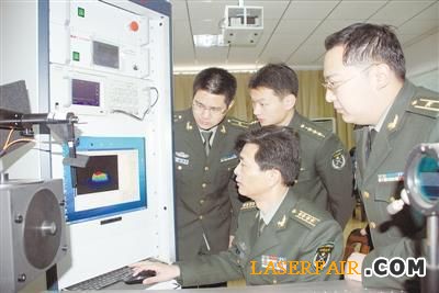 中国攻克激光武器核心技术难关 可瞬间击穿钢板(图2)
